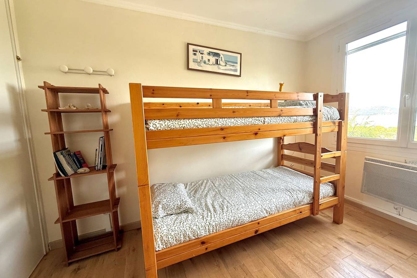 Appartement entier, Le Rivage - Appartement au coeur du Village in La Madrague, Hyeres