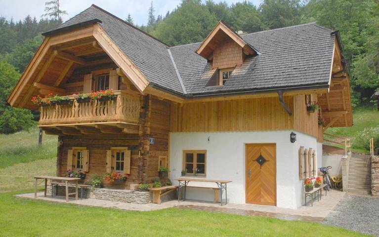 Ferienhaus für 8 Personen, mit Garten und Ausblick