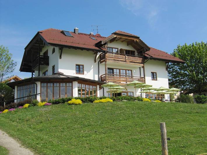 Ferienwohnung für 4 Personen, mit Balkon und Terrasse sowie Seeblick in Rimsting - 3