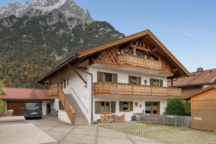 Ferienwohnung für 2 Personen, mit Balkon in Alpenwelt Karwendel