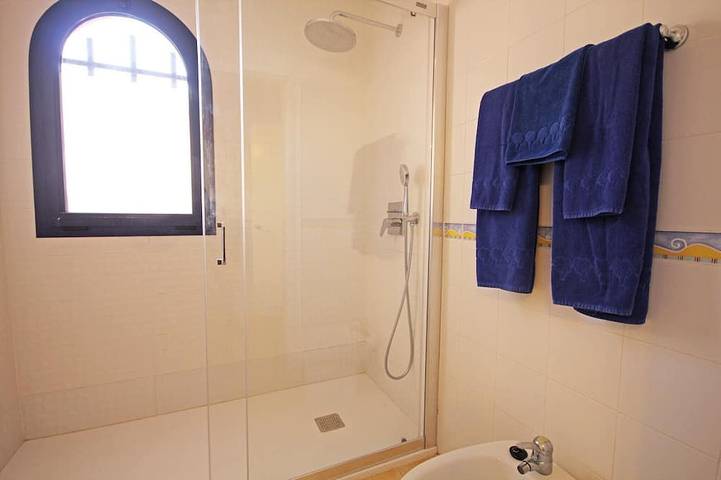Villa für 8 Personen, mit Whirlpool und Garten sowie Pool und Balkon in Gran Canaria Süd - 4