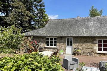 Gîte pour 4 personnes, avec jardin à Mantilly