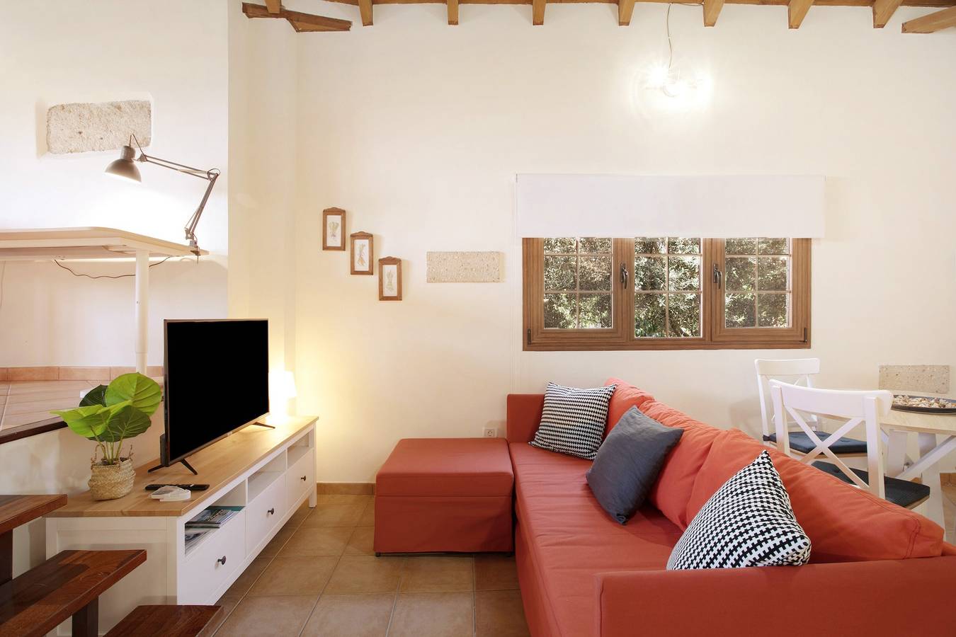 Ganzes Studio, Ferienhaus „Las Tres Palmeras“ mit Bergblick, Gemeinschaftspool und Wlan in Güímar, Teneriffa Süd