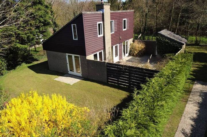 Ferienhaus für 5 Personen, mit Terrasse und Pool sowie Garten - 1
