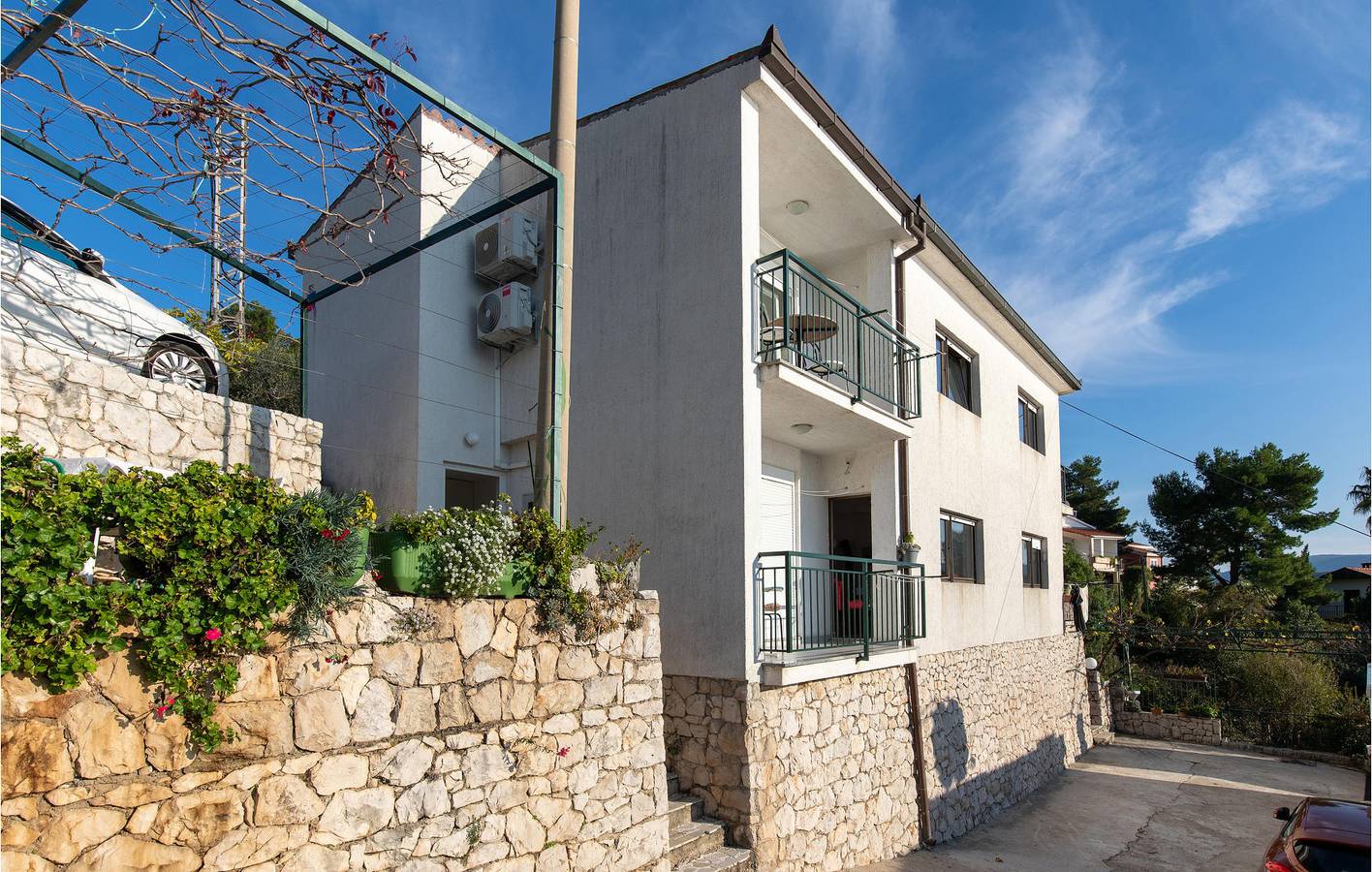 Ganze Ferienwohnung, Gemütlich, 1,5 km vom Strand entfernt: WLAN, Klimaanlage & Parkplatz – der perfekte Urlaubsort! in Klek, Dubrovnik-Neretva