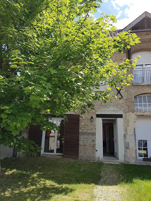 Gîte pour 8 personnes, avec jardin et terrasse