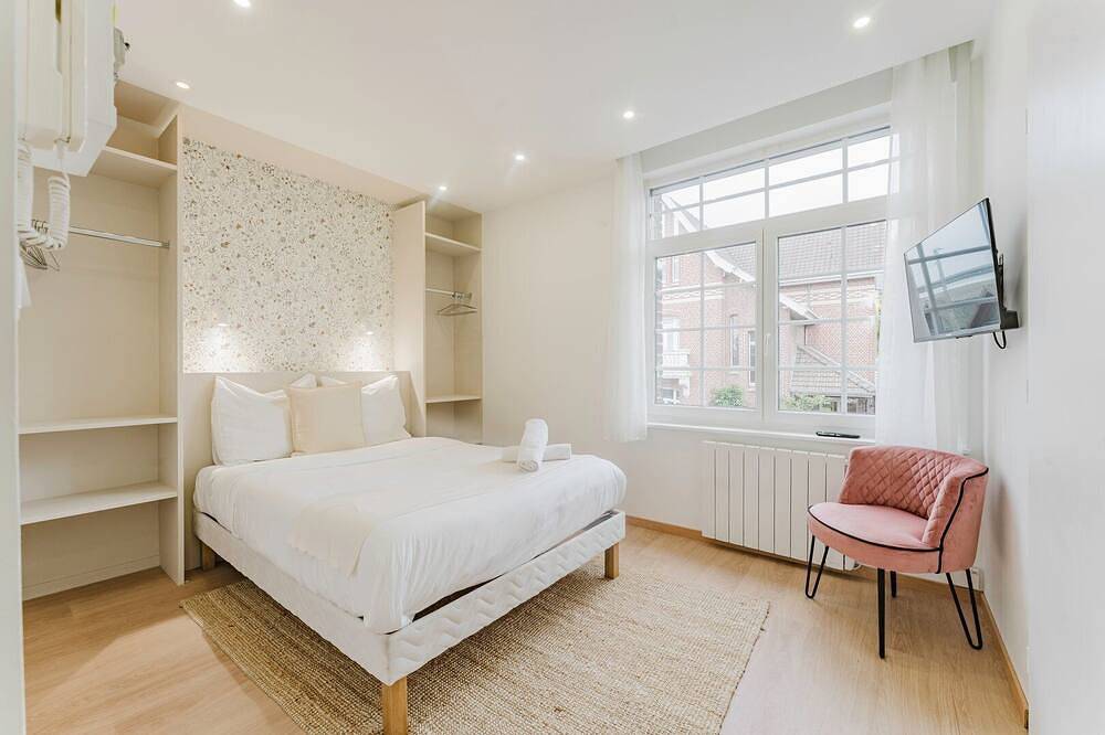 Appartement entier, Joli studio 20m2 cozy et équipé avec terrasse ! in Marcq-en-Barœul, Région de Lille