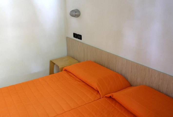 Residenz San Giorgio Zweizimmer-Ferienhaus Tipo 1-V für 4 Personen in Spiaggia Baia Bianca, Manerba del Garda