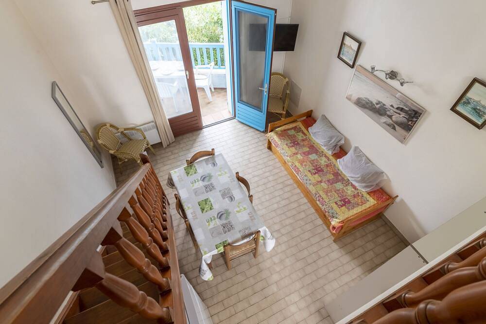 Entire apartment, Soleil Camarguais in Saintes-Maries-de-la-Mer, Mediterranean Coast (France)
