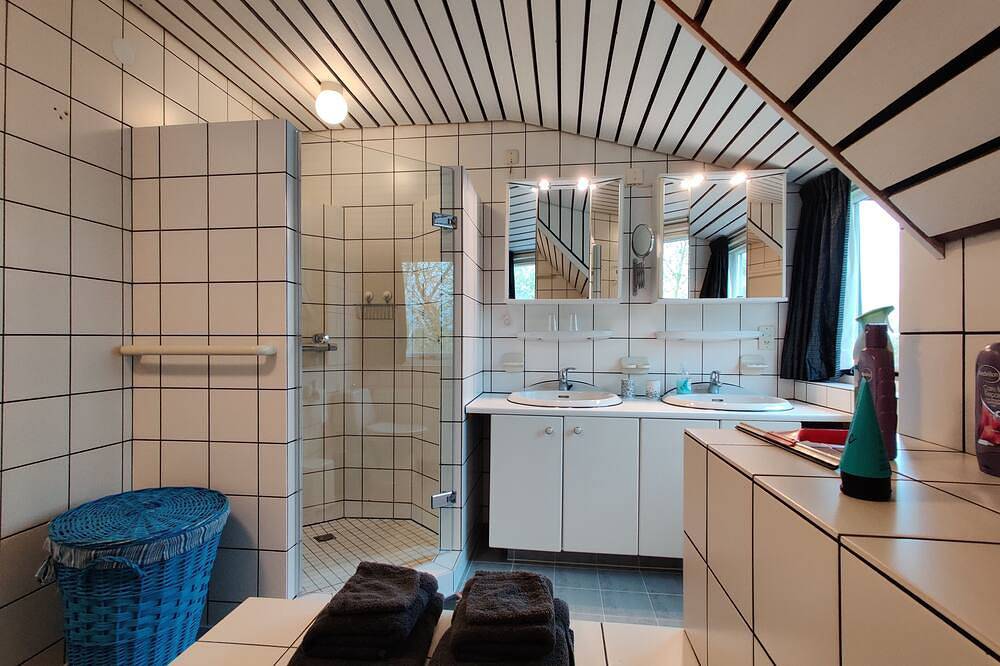 B&B Be Our Guest # Bordeaux in Mare del Nord Olanda