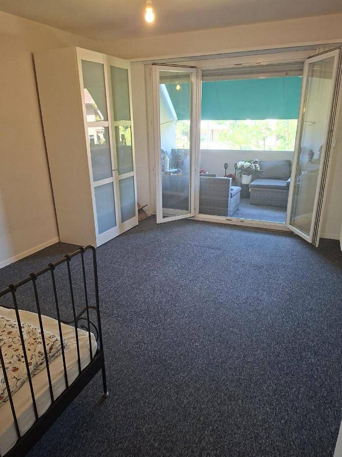 Ferienwohnung, mit Balkon und Terrasse sowie Ausblick in Basel - 2