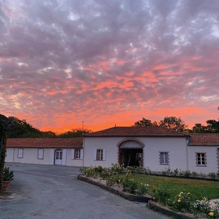 Maison de campagne pour 6 personnes, avec Jardin à Étusson