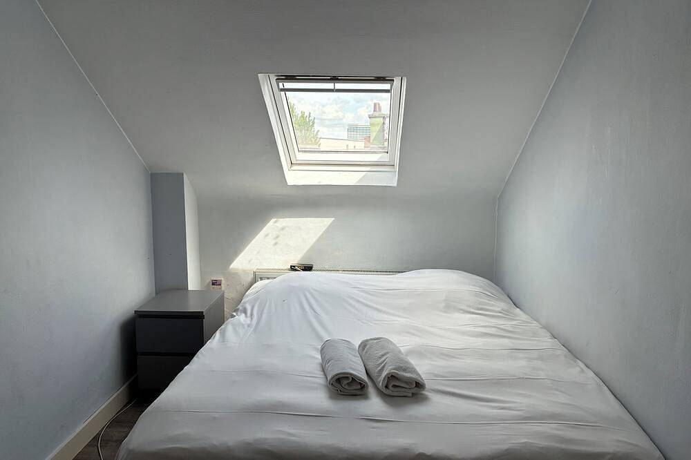 Ganze Wohnung, Maisonette-Wohnung mit 5 bis 3 Etagen in Saint-Gilles (Belgien), Flandern