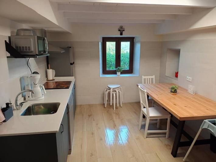 Apartamento para 5 personas, con vistas y terraza en Cabrales