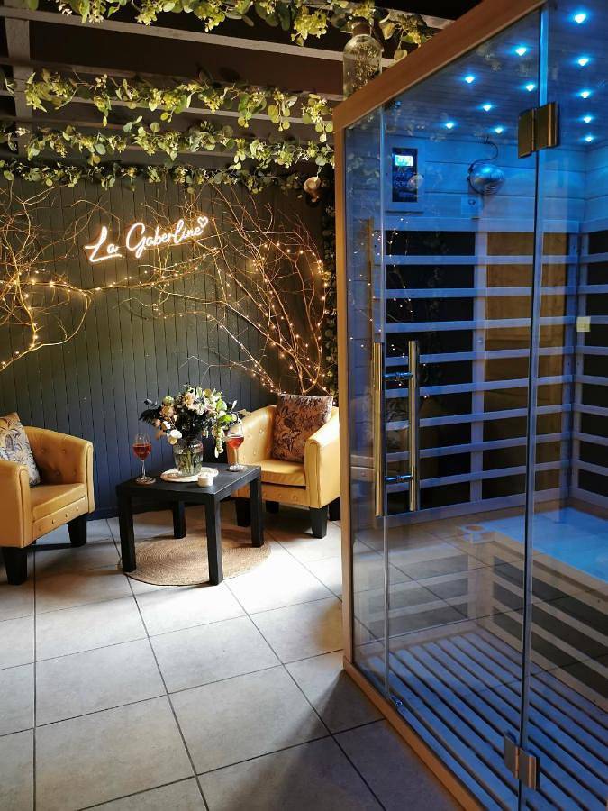 Location de vacances pour 4 personnes, avec jacuzzi ainsi que sauna et jardin à Ablon