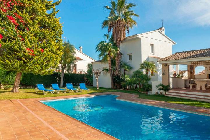 Casa rural para 8 personas, con Terraza además de Jardín y Piscina en Calafell - 3