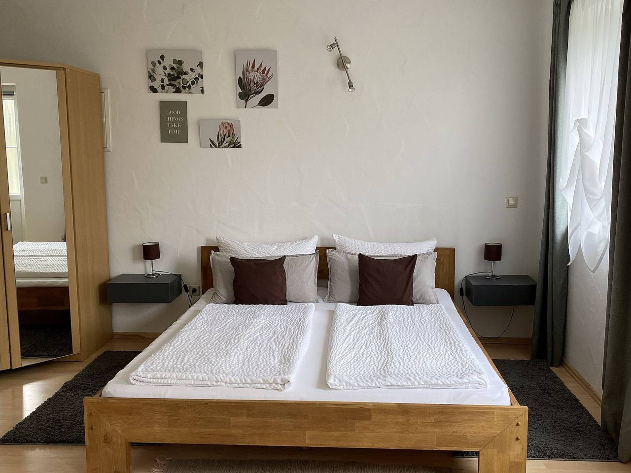 Entire apartment, Apartment 3 with Private Garden and Wi-Fi in Meersburg, Region Bodensee-Oberschwaben