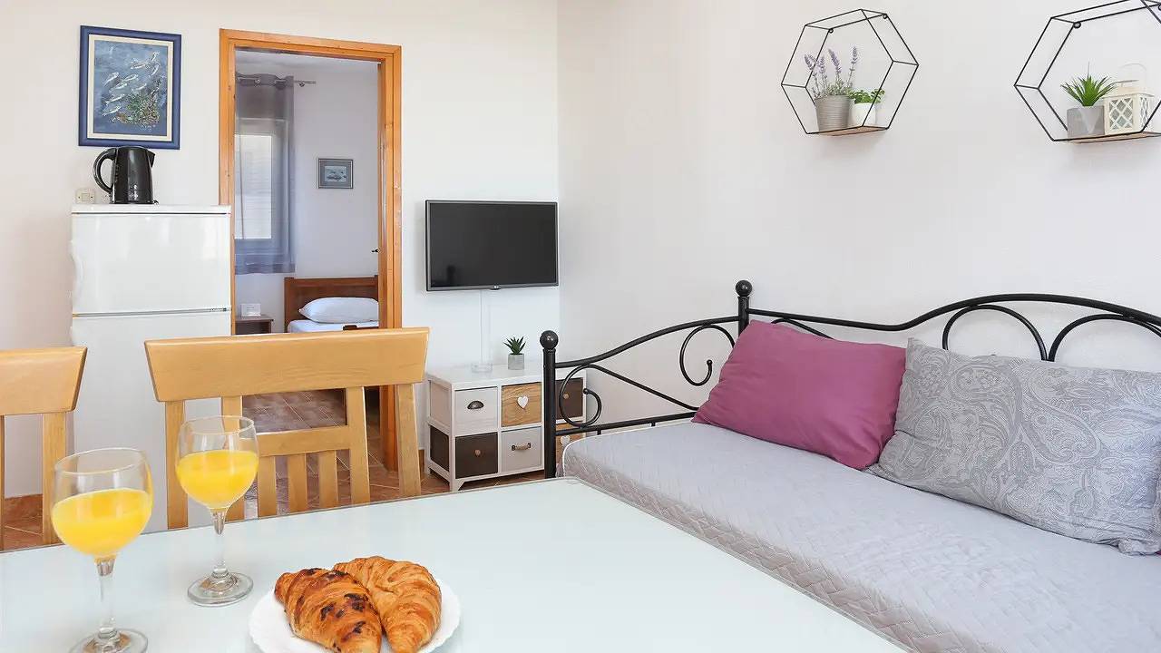 Cały apartament wypoczynkowy, Ferienwohnung für 4 Personen (37 m²) in Sevid in Sevid, Żupania splicko-dalmatyńska