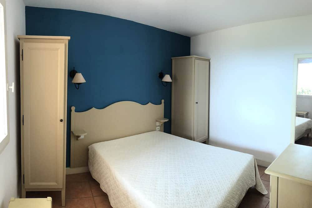 Holiday apartment with superb sea view and gulf of saint tropez in Roquebrune-sur-Argens, Draguignan region