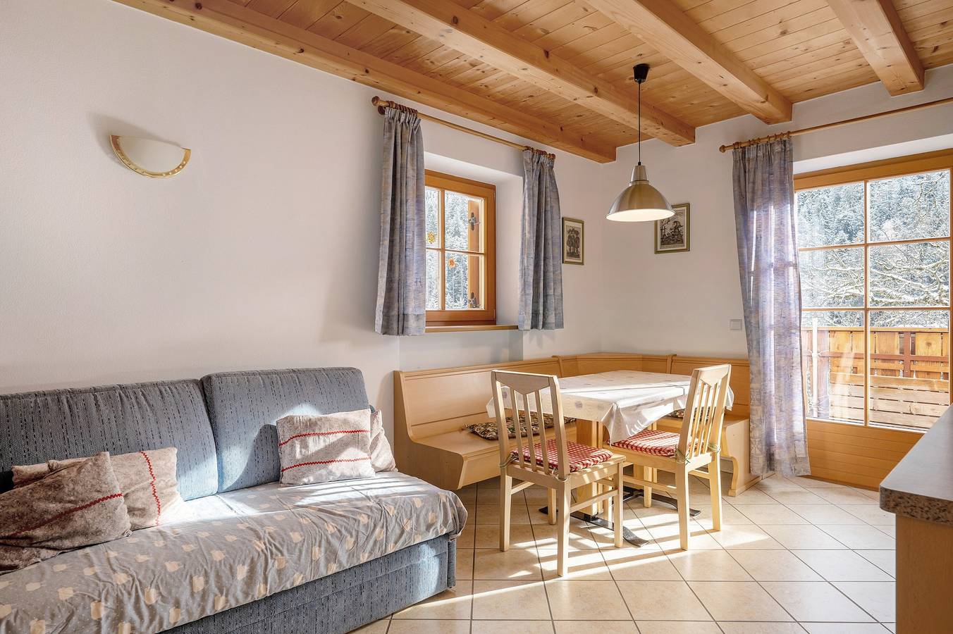 Ganze Wohnung, Ferienwohnung 'Heinzenhof 3' mit Bergblick, Gemeinschaftsgarten und Wi-Fi in Welschnofen, Dolomiti Superski