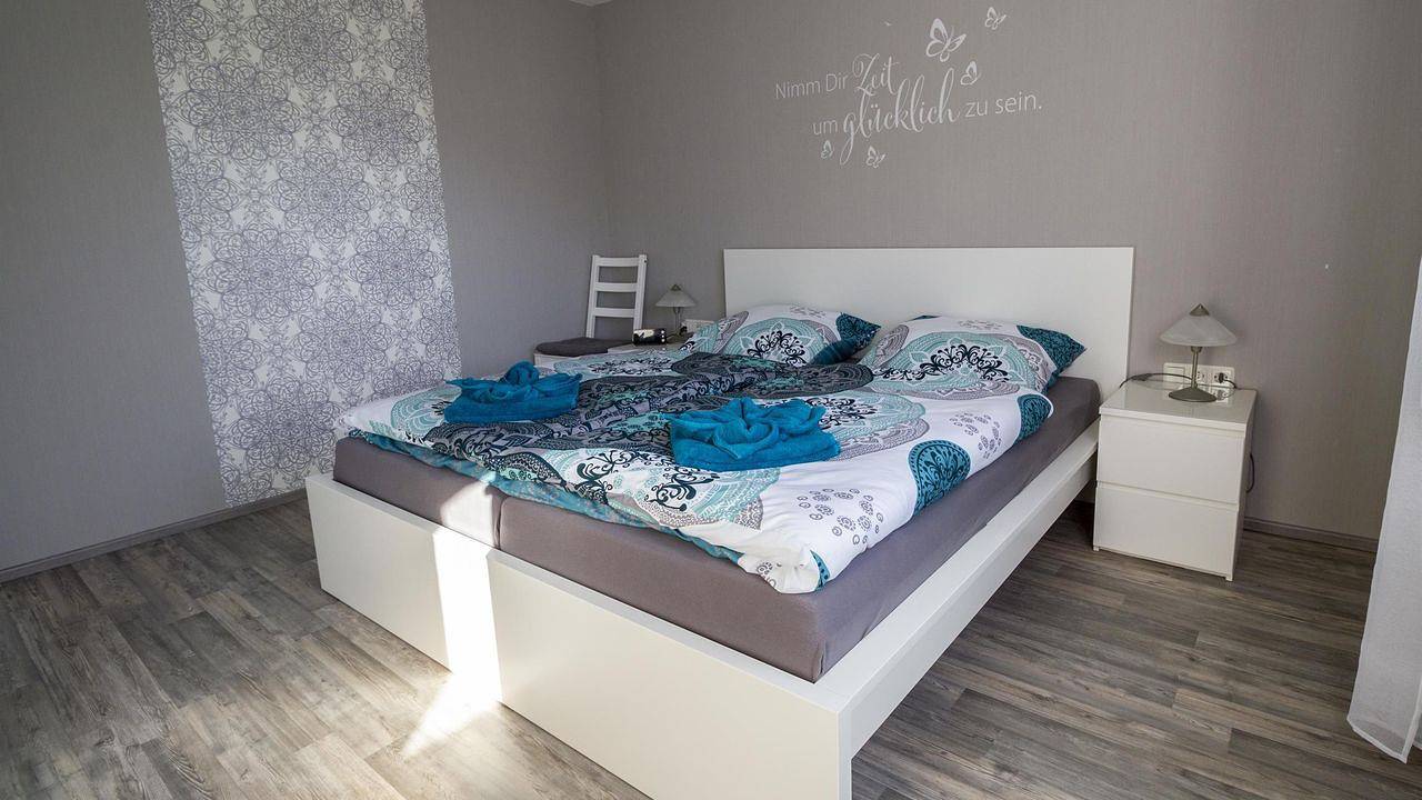 Geheel vakantieappartement, Vakantieappartement voor 2 personen met terras in Pützborn, Daun