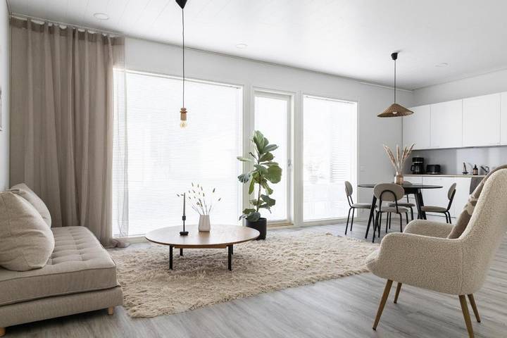 Appartement de vacances pour 15 personnes, avec jardin et sauna, animaux acceptés