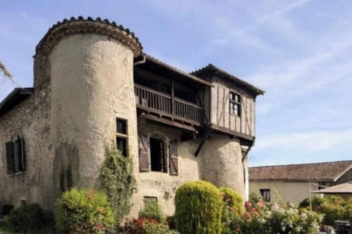 Location de vacances pour 8 personnes à Caumont (Ariège)