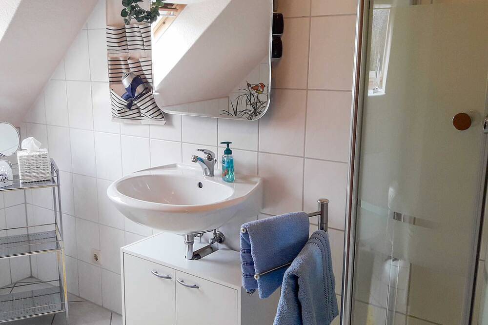 Ganze Wohnung, Ferienwohnung Zirnstein mit großem Balkon - Ferienwohnung in Rubkow, Vorpommern Greifswald