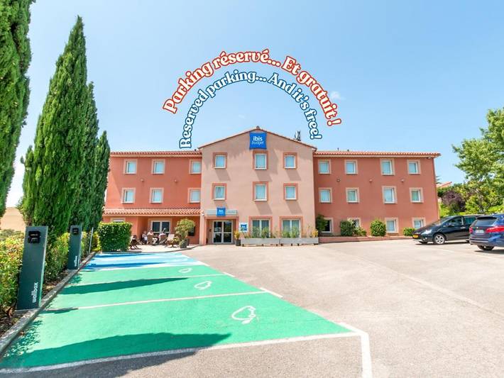 Hôtel pour 4 personnes, avec jardin et piscine, animaux acceptés