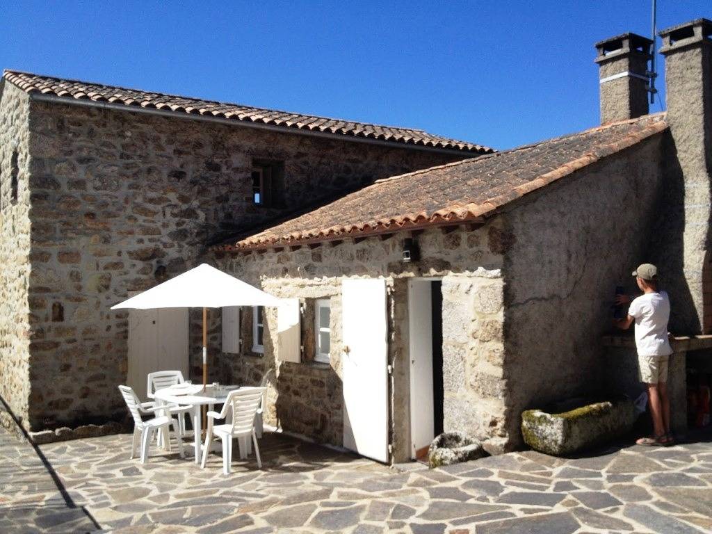 Gîte Sainte Germaine "La Dépendance 4 pers" in Luc, Région de Mende