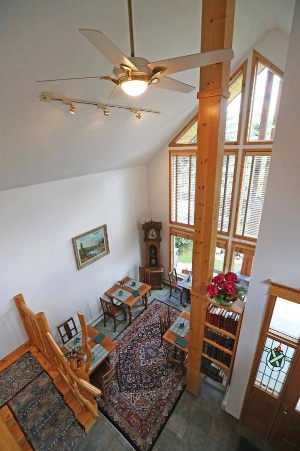 Chambre d’hôte pour 2 personnes, avec vue et terrasse dans Canada - 3