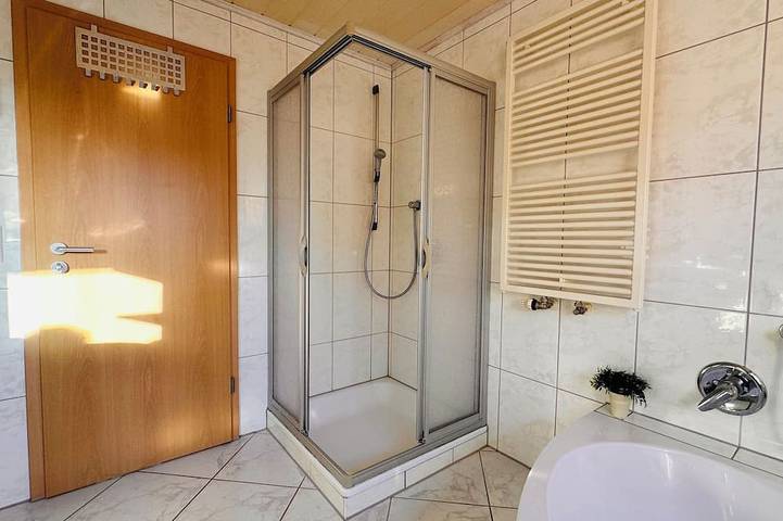 Ganze Wohnung, Ferienwohnung Regina mit traumhafter Aussicht in Sasbach - Jechtingen, Sasbach am Kaiserstuhl