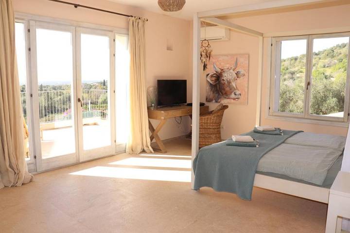 Finca für 10 Personen, mit Balkon und Terrasse sowie Garten und Pool in S'Alqueria Blanca - 4