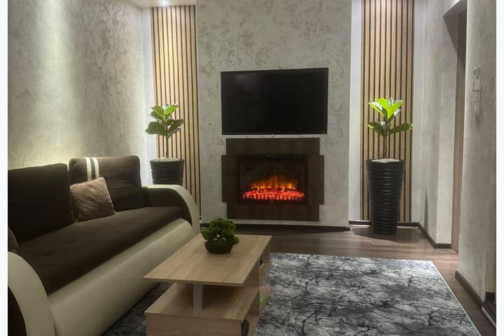 Entire property with garden and free parking in Turda