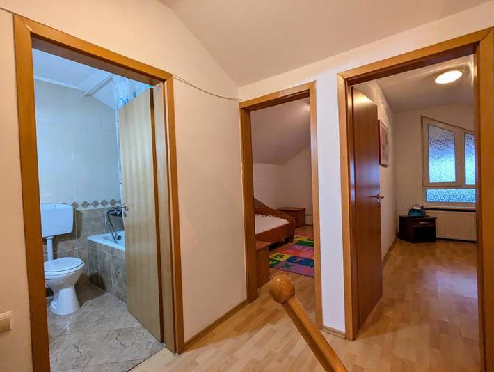 Appartement de vacances pour 2 personnes, avec jardin ainsi que terrasse et vue