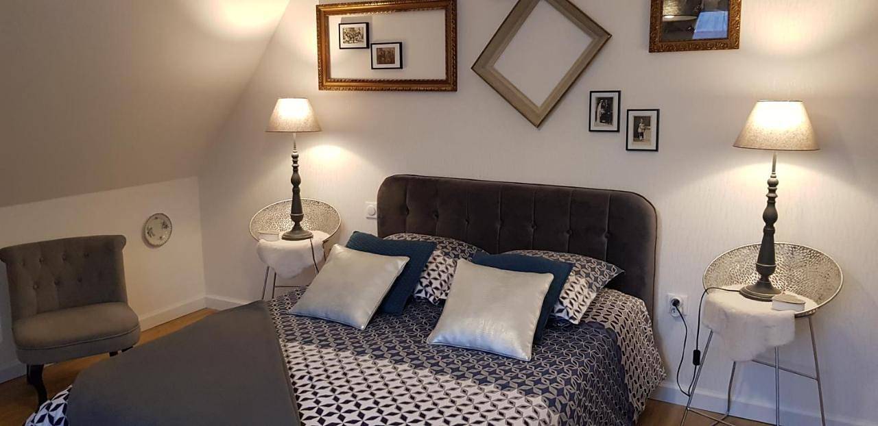 Double Room with Private Bathroom in Gumbrechtshoffen, Nord de l'Alsace