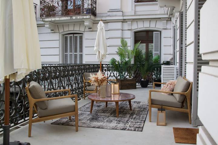 Gîte pour 6 personnes, avec Balcon et Terrasse dans Casino Grand Cercle - 2