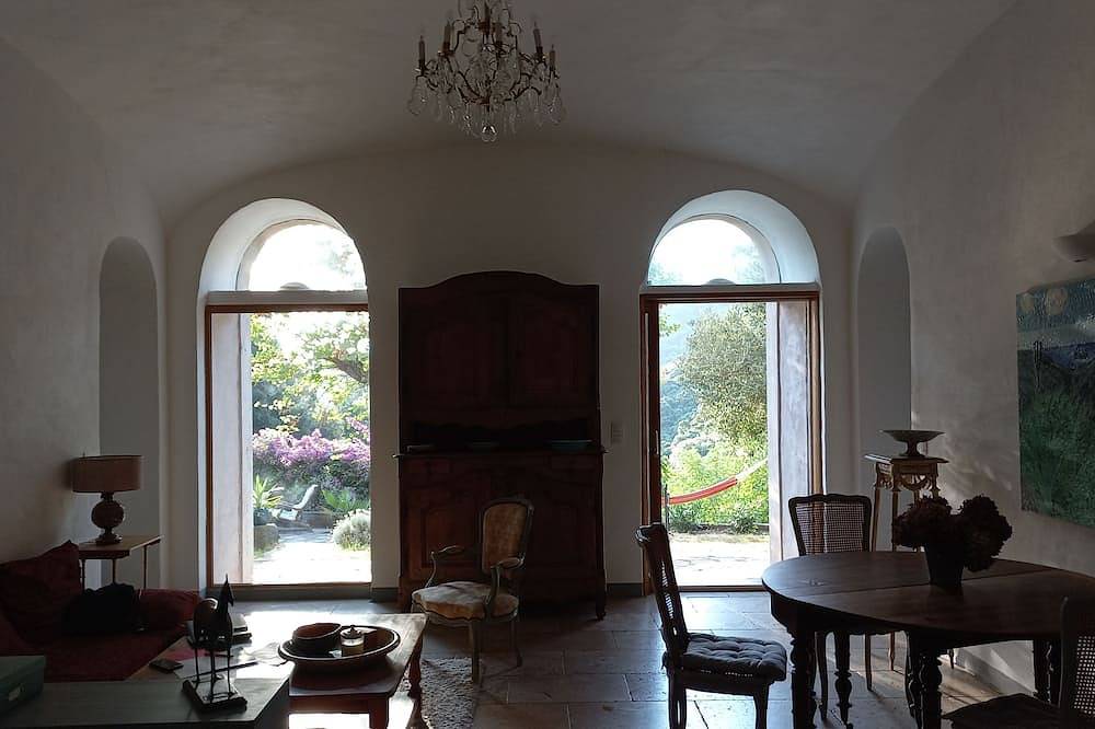 Appartement entier, Appartement dans une maison de maître au cap corse in Ersa, Cap Corse
