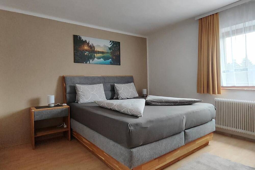 Doppelzimmer, Dusche, Wc, gartenseitig - Haus Grünsbach in Münster (Tirol), Kaisergebirge