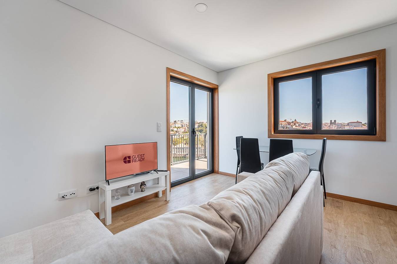 Ganze Wohnung, Ferienwohnung für 3 Personen mit Balkon in Santa Marinha e São Pedro da Afurada, Porto Distrikt