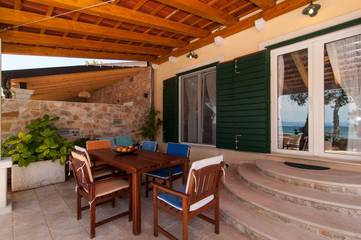 Villa for 8 People in Supetar, Brac, Photo 4