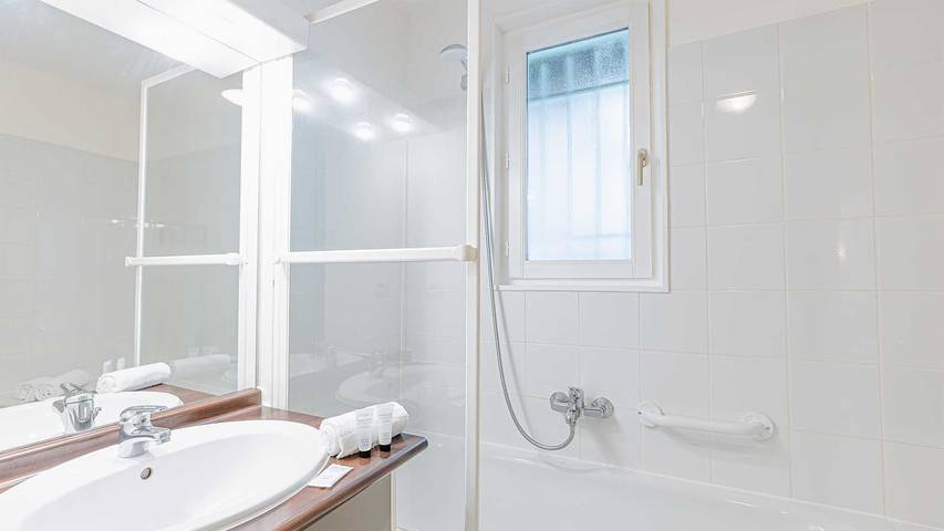 Studio entier, Studio pour 3 personnes avec balcon/terrasse in Le Teich, Région d'Arcachon