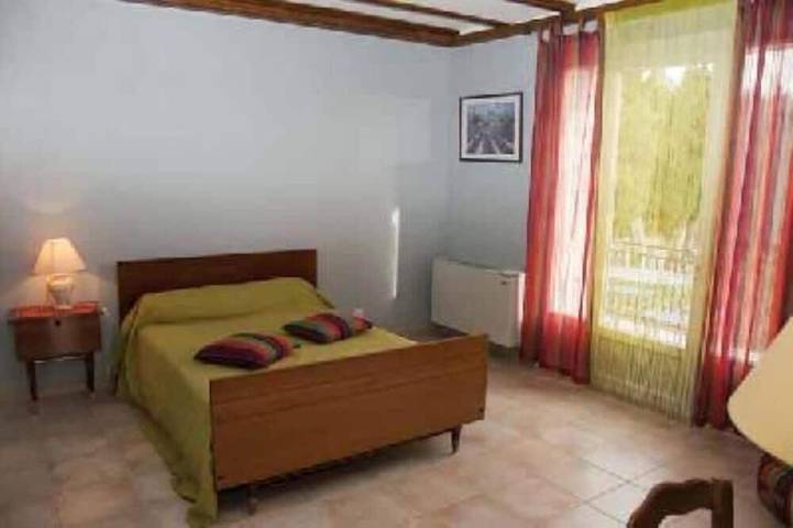 Gîte pour 4 personnes, avec jardin ainsi que balcon et piscine à Châteaurenard - 2