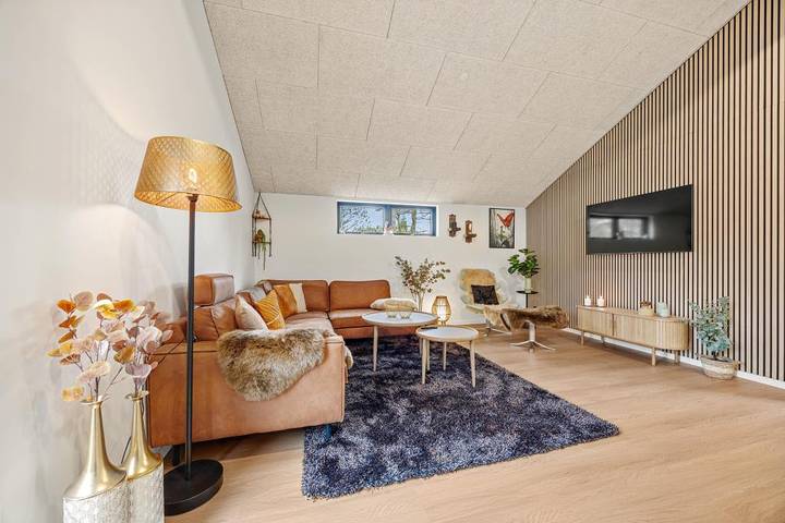 Ferienhaus für 10 Personen, mit Balkon/Terrasse und Whirlpool sowie Terrasse und Sauna in Blavand - 2