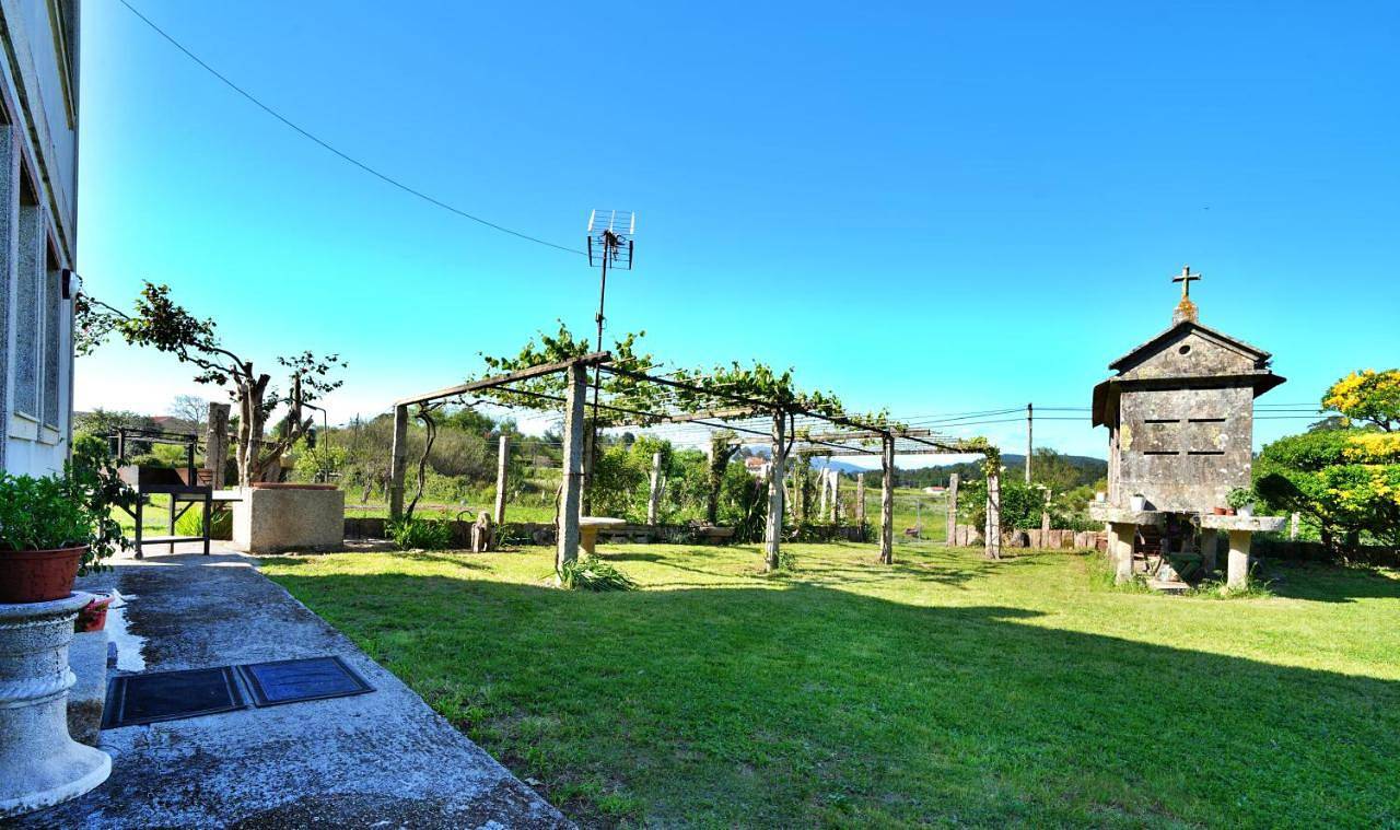 Finca A Rochela - Con jardín y ubicación estratégica in Meis, Costa de Galicia