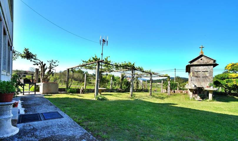 Casa rural para 7 personas, con jardín, Se admiten mascotas en Meis - 3