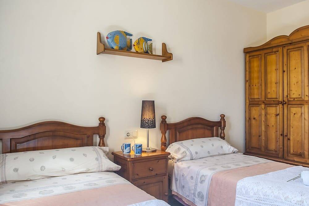 Descanso Y Relax En El Campo Y Cerca De La Playa Wifi Gratis Y Piscina Privada in Cales de Mallorca, Manacor