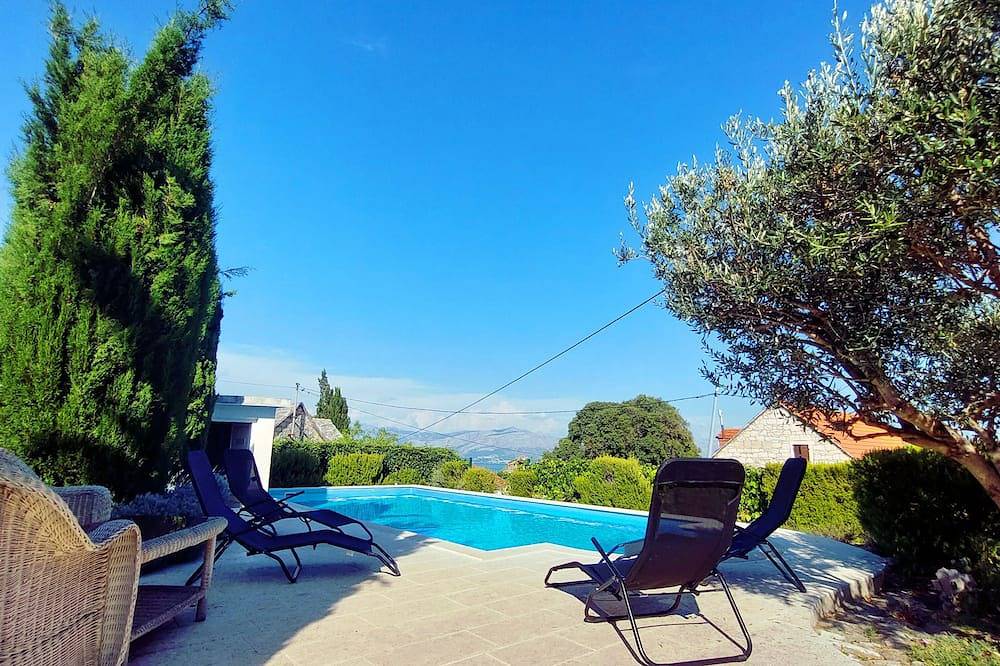 Charmante Villa Nika mit Pool auf der schönsten Insel der Adria in Supetar, Brac