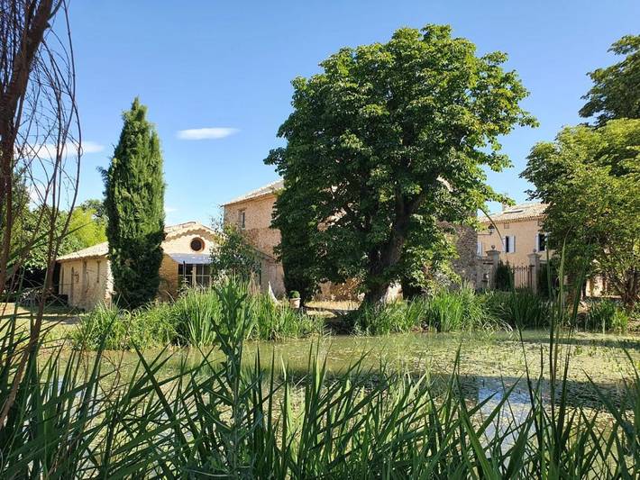 Location de vacances pour 4 personnes, avec vue ainsi que jardin et piscine, animaux acceptés à Valensole - 4