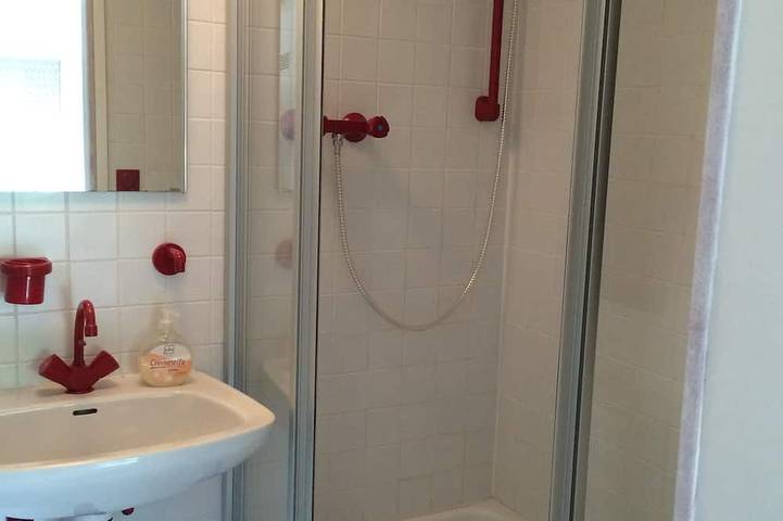 Gîte pour 2 personnes, avec terrasse et jacuzzi à Bullay - 4